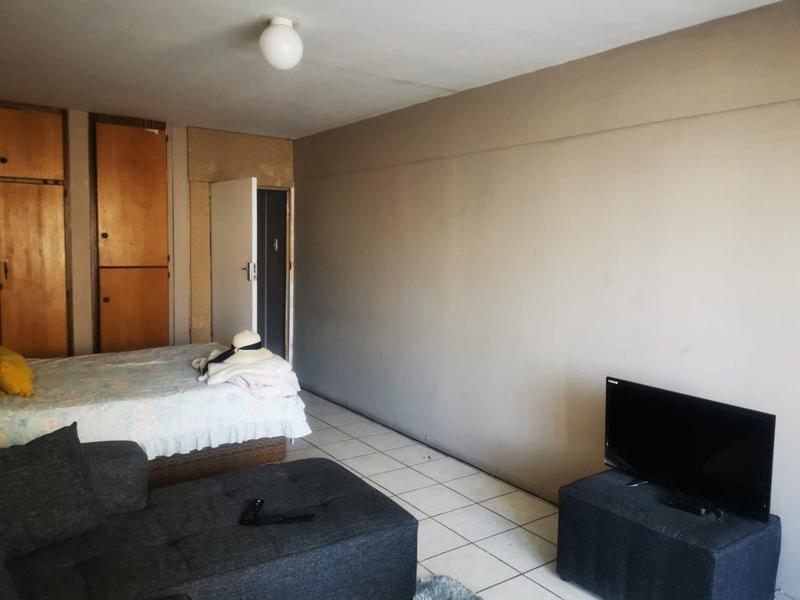 1 Bedroom Property for Sale in Bloemfontein Free State